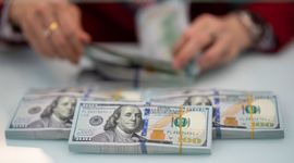 Giá bán USD tiếp tục ở mức kịch trần
