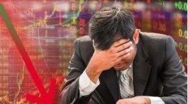 Khối ngoại tiếp đà bán ròng 1.800 tỷ đồng trong phiên đầu tháng 10, cổ phiếu nào bị "xả" mạnh nhất?