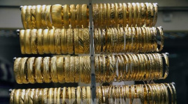 Giá vàng thế giới tiếp tục phá ngưỡng 4.300 USD/ounce