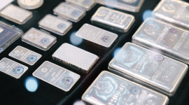 Chuyên gia cảnh báo: giá bạc đang tiềm ẩn nguy cơ điều chỉnh sâu, nhà đầu tư cần tỉnh táo