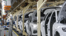 Trung Quốc Loại Xe Điện Khỏi Kế Hoạch 5 Năm 2026-2030