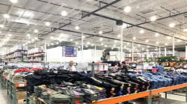 Gánh nặng thuế quan bắt đầu 'ngấm' vào giá hàng hóa tiêu dùng tại Mỹ