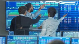 Phiên 7/10: Khối ngoại tiếp đà bán ròng hơn nghìn tỷ, ngược chiều tung 260 tỷ "gom" một cổ phiếu bluechip