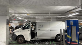 Các nhà sản xuất ô tô chỉ trích kế hoạch đánh thuế xe điện của Anh