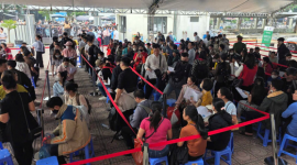 Bộ Xây dựng yêu cầu chấn chỉnh tình trạng xếp hàng xuyên đêm nộp hồ sơ mua nhà ở xã hội