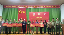 NovaGroup và Hiệp hội Thể thao Công an Nhân dân trao tặng kinh phí xây dựng nhà ở cho người dân có hoàn cảnh khó khăn