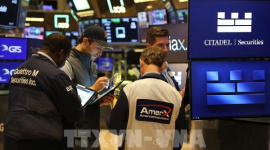 Phố Wall giảm điểm dù chính phủ có thể thoát khỏi tình trạng đóng cửa