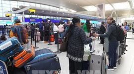 Mỹ: 1.460 chuyến bay bị hủy, hàng nghìn chuyến bị hoãn do thiếu kiểm soát viên