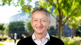 'Cha đẻ của AI’ dự báo 2 công việc có thể bị AI thay thế trong 2 năm tới