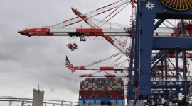 Kinh tế thế giới "ngấm đòn" thuế quan