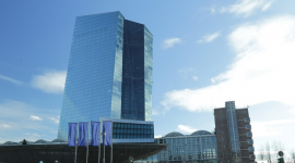Đánh giá tích cực hơn về nền kinh tế, ECB giữ nguyên lãi suất