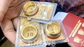 Giá vàng quay đầu giảm trước áp lực từ lợi suất trái phiếu Mỹ