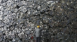 Mỹ áp thuế chống bán phá giá 127% đối với thép xây dựng của Algeria