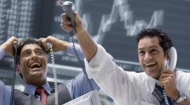 Phiên 24/12: Khối ngoại tung hơn 1.000 tỷ mua ròng, cổ phiếu nào được gom mạnh nhất?