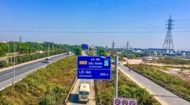 Một doanh nghiệp mua lại hơn 16 triệu cổ phần từ Văn Phú Invest để "thâu tóm" cao tốc Hà Nội - Bắc Giang