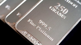 Bạc bùng nổ 175% năm nay nhưng vẫn chưa bằng kim loại này