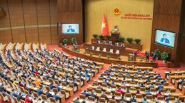 Trình Quốc hội điều chỉnh mục tiêu GDP năm 2025 đạt 8% trở lên, tăng bội chi và nới nợ công nếu cần thiết