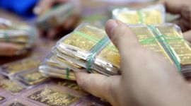 Giá vàng, giá USD cùng "nóng"