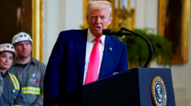 Nhà Trắng thông báo chính thức: Mỹ sẽ áp thuế 104% với hàng hoá Trung Quốc từ trưa nay (9/4)