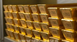 Giá vàng giảm nhẹ khi thị trường theo dõi sát đàm phán Mỹ-Trung