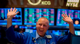 Phiên 24/6: Khối ngoại trở lại mua ròng, "tung" hơn 700 tỷ đồng gom 4 mã Bluechips