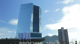 ECB dự báo có thể giữ nguyên lãi suất