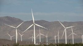 Tổng thống Mỹ muốn chấm dứt trợ cấp thuế cho năng lượng gió và Mặt Trời