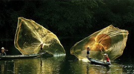 Tiền ngoại ồ ạt trở lại chứng khoán Việt Nam, cổ phiếu nào còn room đón sóng?