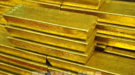Giá vàng thế giới tăng do bất ổn về thuế quan