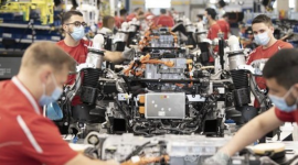 Porsche “hãm phanh” xe điện, Volkswagen đối mặt nguy cơ thiệt hại 6 tỷ USD