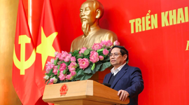 “Chỉ bàn làm, không bàn lùi” – Bài học lớn từ thực tiễn điều hành Chính phủ năm 2025