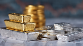 Chuyên gia lý giải đà tăng “phi mã” của giá bạc vượt trội so với vàng