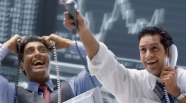 Phiên 15/1: Tự doanh CTCK bán ròng trăm tỷ một cổ phiếu ngân hàng, ngược dòng gom mạnh MWG