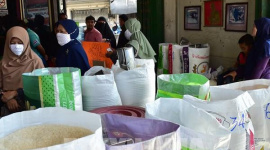 Giá gạo Ấn Độ và Thái Lan giảm nhẹ