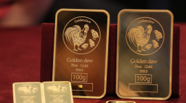 Giá vàng và bạc lập đỉnh mới do căng thẳng địa chính trị