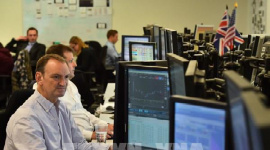 Các chỉ số chứng khoán lập kỷ lục trong phiên giao dịch đầu tiên của năm 2026