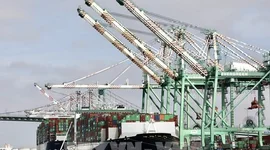 Chênh lệch cung-cầu gây thêm áp lực lên giá cước vận tải biển toàn cầu năm 2026
