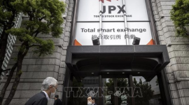 Chứng khoán châu Á “phớt lờ” cảnh báo thuế quan của Tổng thống Mỹ