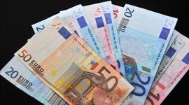 Đồng euro tăng lên mức cao nhất so với USD kể từ năm 2021