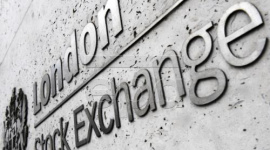 FTSE 100 vượt mốc 10.000 điểm - “lá phiếu tín nhiệm” đối với kinh tế Anh?