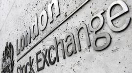 FTSE 100 vượt mốc 10.000 điểm - “lá phiếu tín nhiệm” đối với kinh tế Anh?