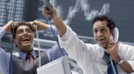 Khối ngoại rót gần 900 tỷ đồng vào 3 cổ phiếu trong phiên cuối tuần