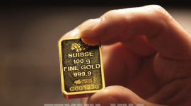 Lao dốc không phanh, vàng “thủng” mốc 5000 USD mỗi ounce