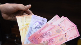 Syria bắt đầu đổi tiền sau khủng hoảng do xung đột kéo dài