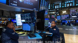 Chỉ số Dow Jones tiến gần mốc lịch sử 50.000 điểm