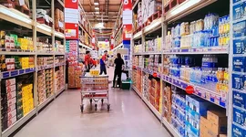 Sức mua nội địa chịu sức ép khi giá cả tăng cao