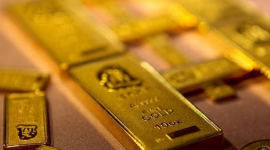 Quỹ vàng lớn nhất thế giới gom hàng tấn vàng trong một ngày