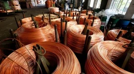 Giá đồng lập đỉnh dù nguồn cung dư thừa: thị trường đang “ảo tưởng khan hiếm”?