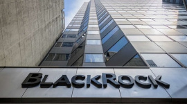 Quỹ bạc lớn nhất thế giới vừa "xả" hơn trăm tấn bạc