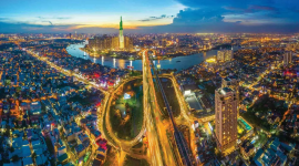 Việt Nam giữ tăng trưởng  trong “gió ngược”